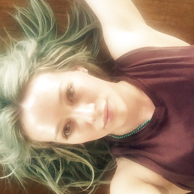 Hilary duff
 #27520941