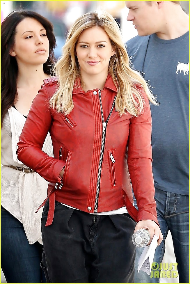 Hilary duff
 #27520990