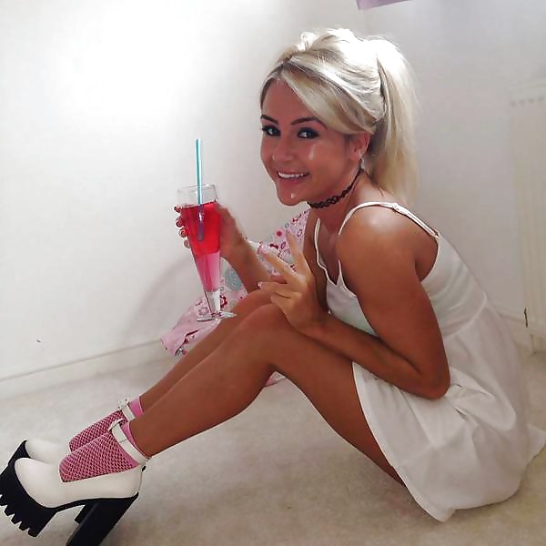 Calientes en vestidos 2
 #39362360