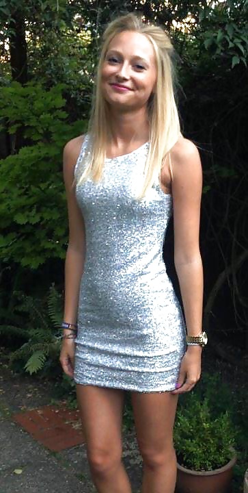 Calientes en vestidos 2
 #39362378