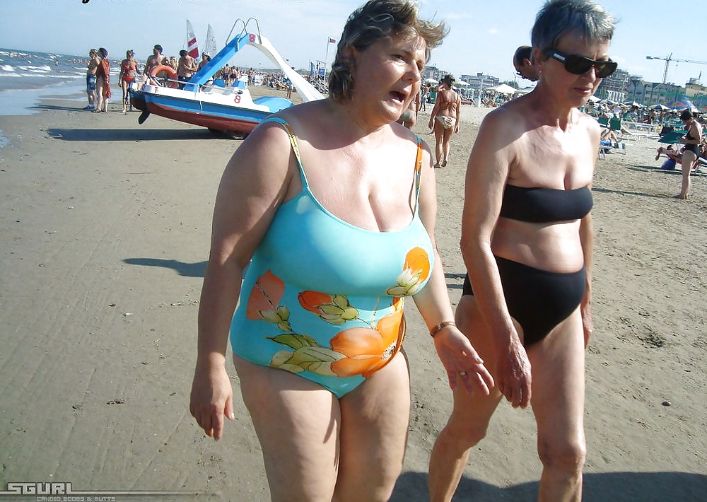 Spiaggia matura davvero donna! commento
 #29681119