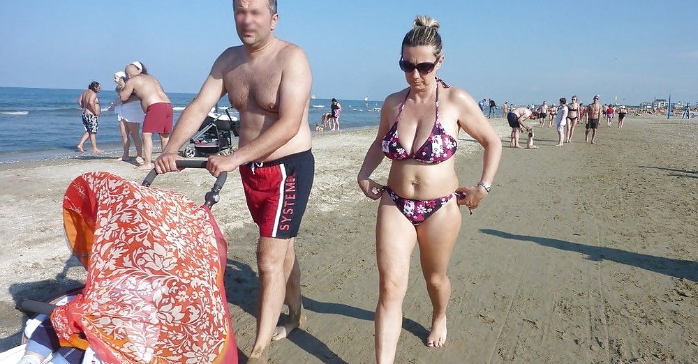 Spiaggia matura davvero donna! commento
 #29681242