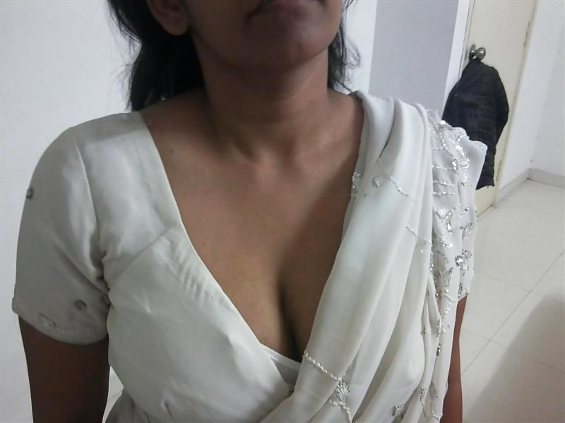 Indian Aunty Zeigen 17 #28438041