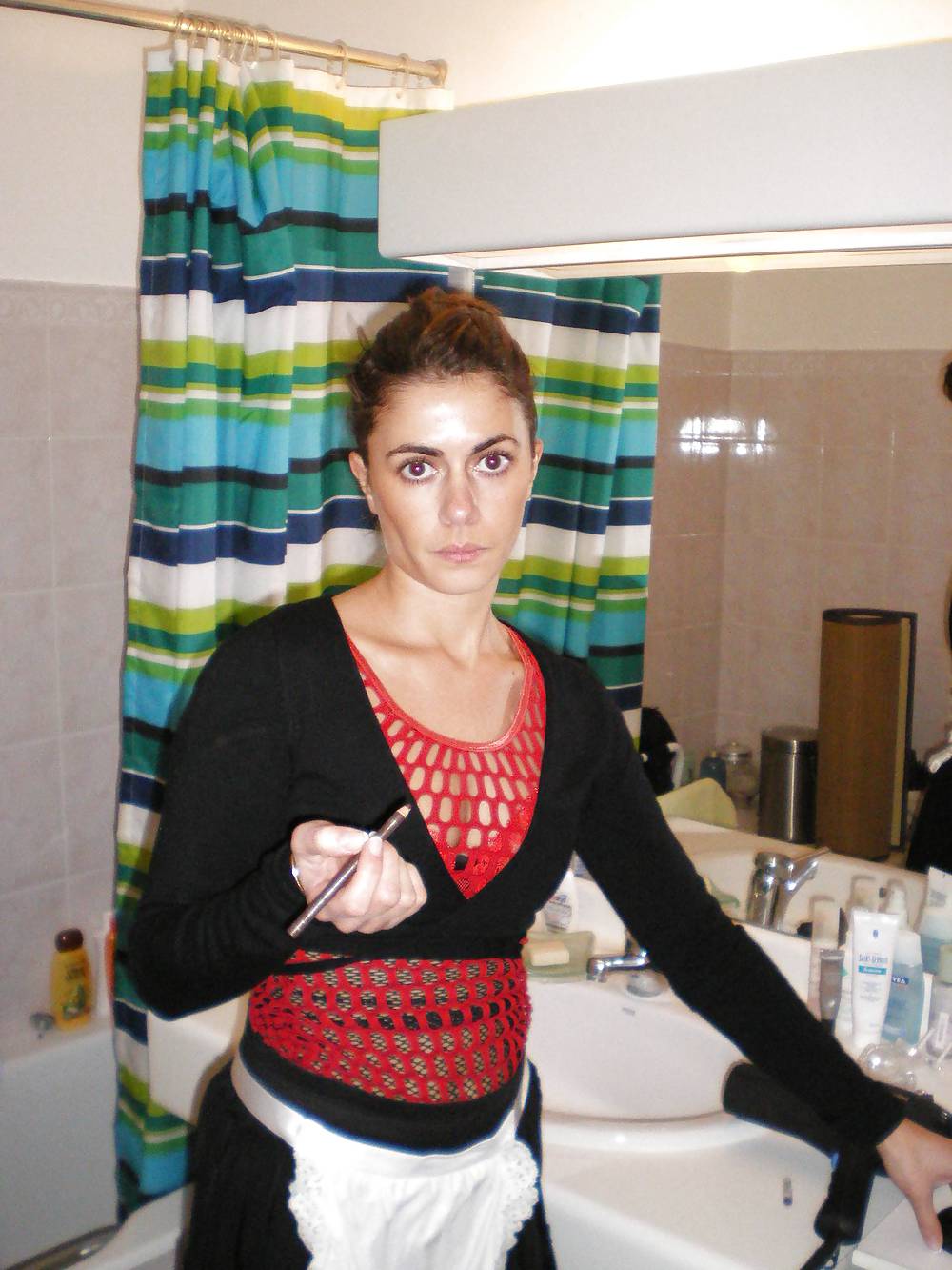 Esposa madura
 #37089869