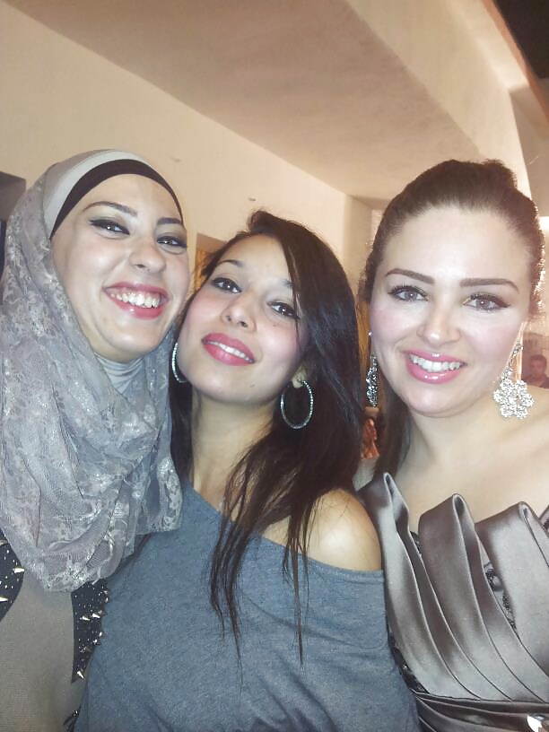 Beurettes noir babtou hijeb
 #23940794