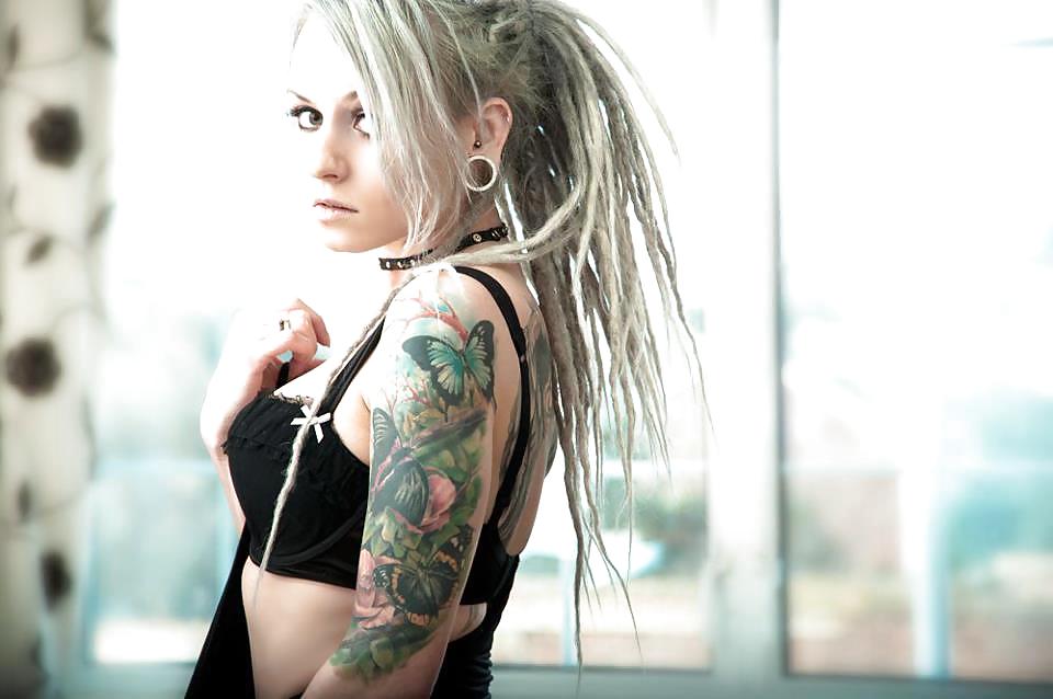 Tatoo-models
 #37302091