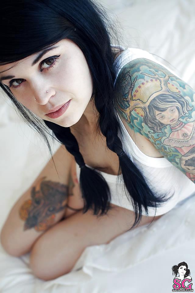 Tatoo-models
 #37302190