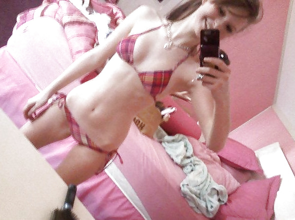 Jóvenes calientes
 #25087813