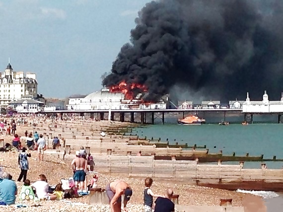 Eastbourne Pier Feuer #28929692