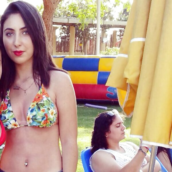 Facebook Teen Babes 16 - Israeli Mädchen In Bikinis #30000301