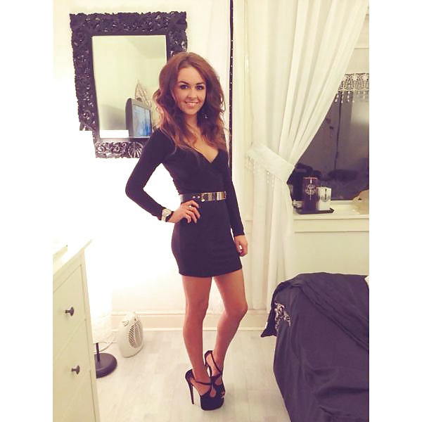 Hotties en vestidos 4
 #39450086