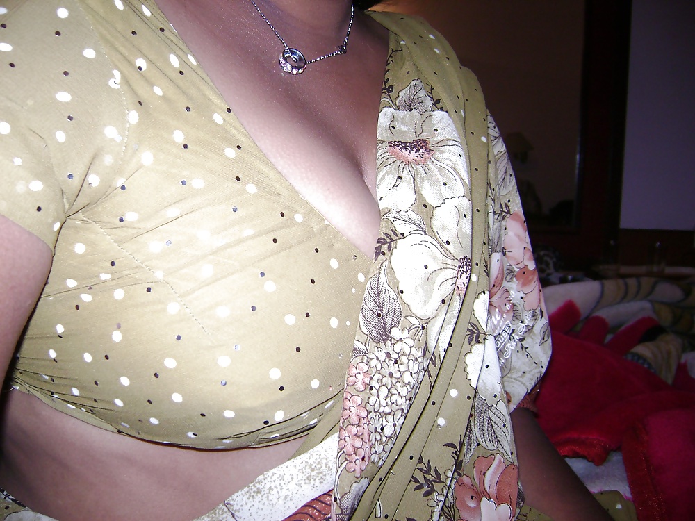 Cleavage aunties #34724636