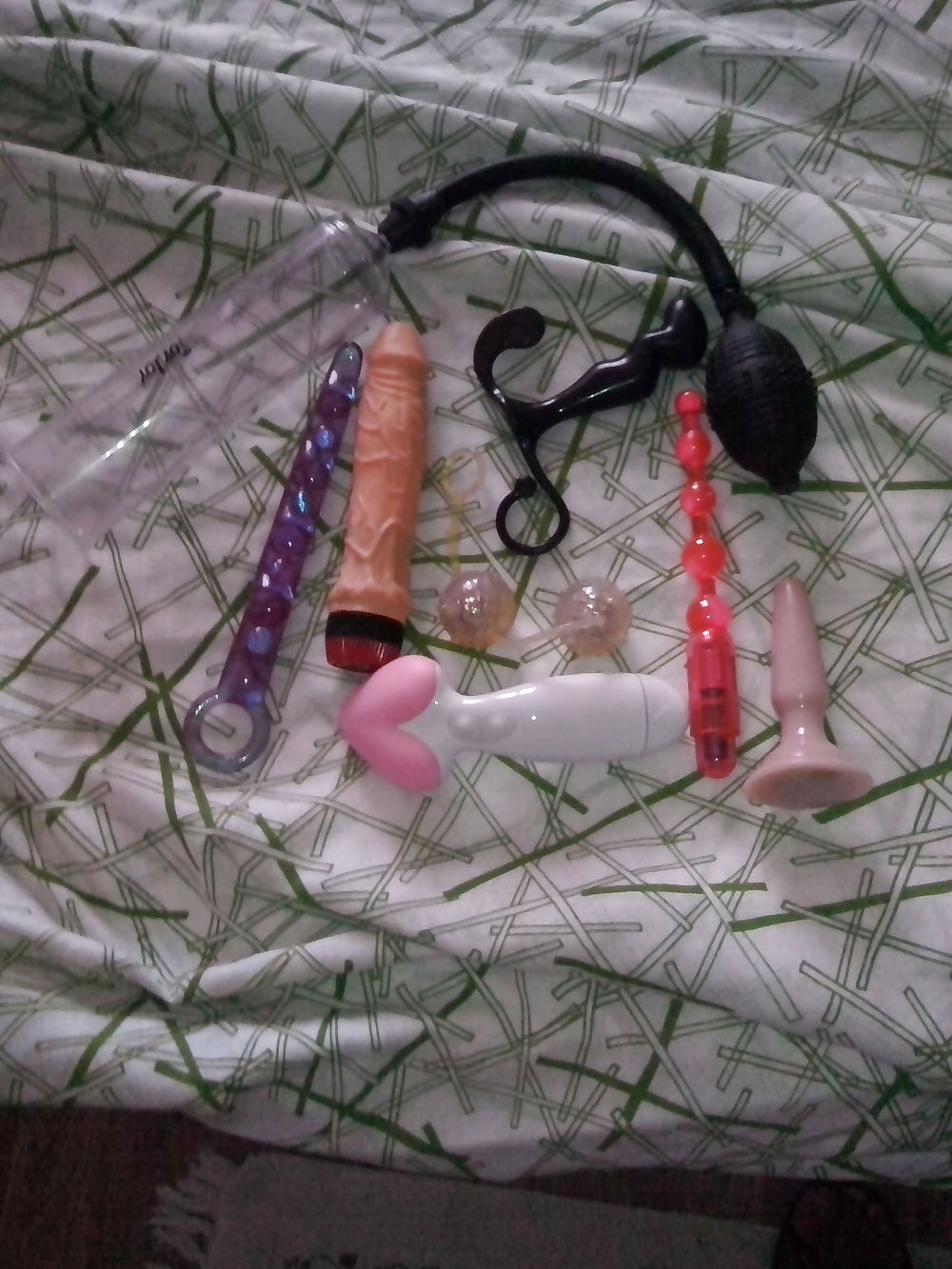 ジューゲツ
 #37183784