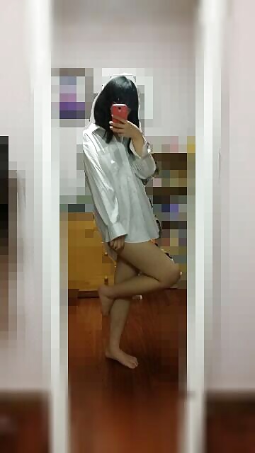 Korean girl takes self pics #30637473