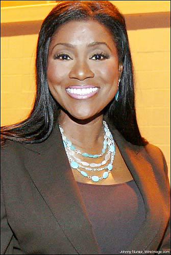 Juanita Bynum Ist Heiß #24075365