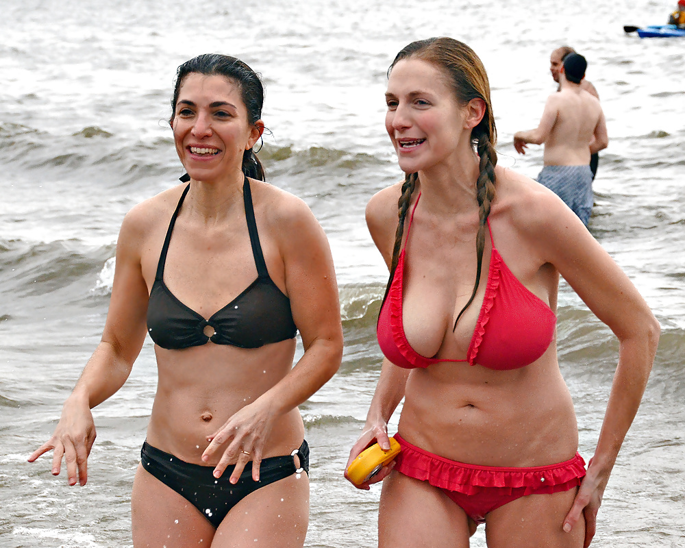 Geile weiber
 #33840965