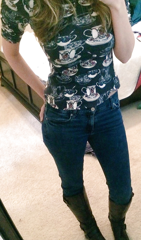 Mujeres (otras)
 #33096735