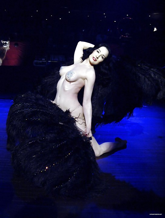 Dita Rules! #24791819