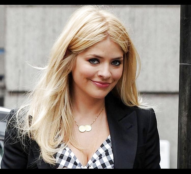 Holly willoughby
 #26758179