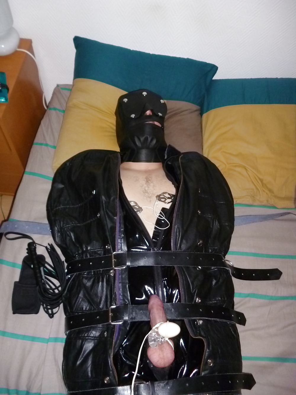 Ma compagne joue avec moi
 #24684063