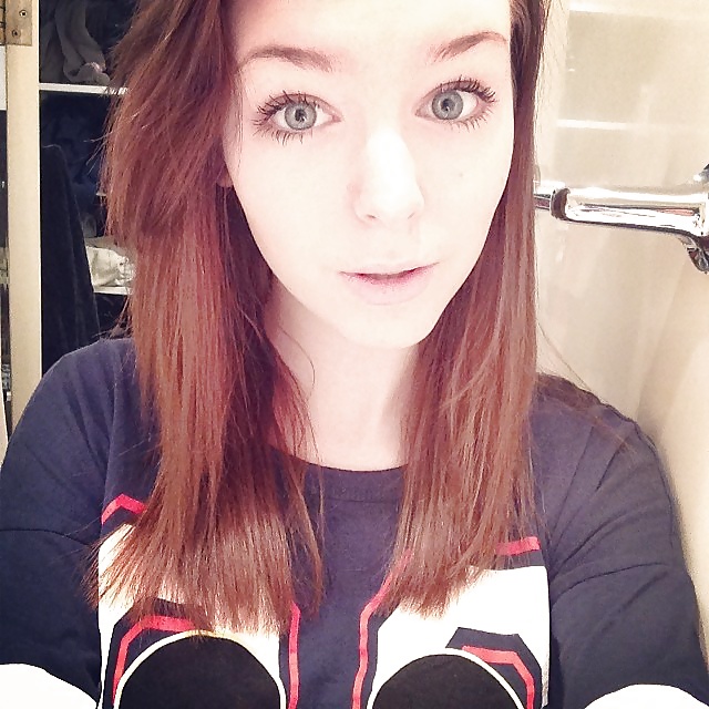 Facebook girl: chip
 #38813513