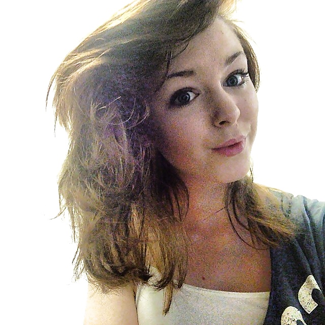 Facebook girl: chip
 #38813535