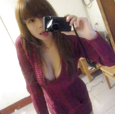 Probabilmente la ragazza asiatica più sexy che abbia mai visto in vita mia!
 #35391038