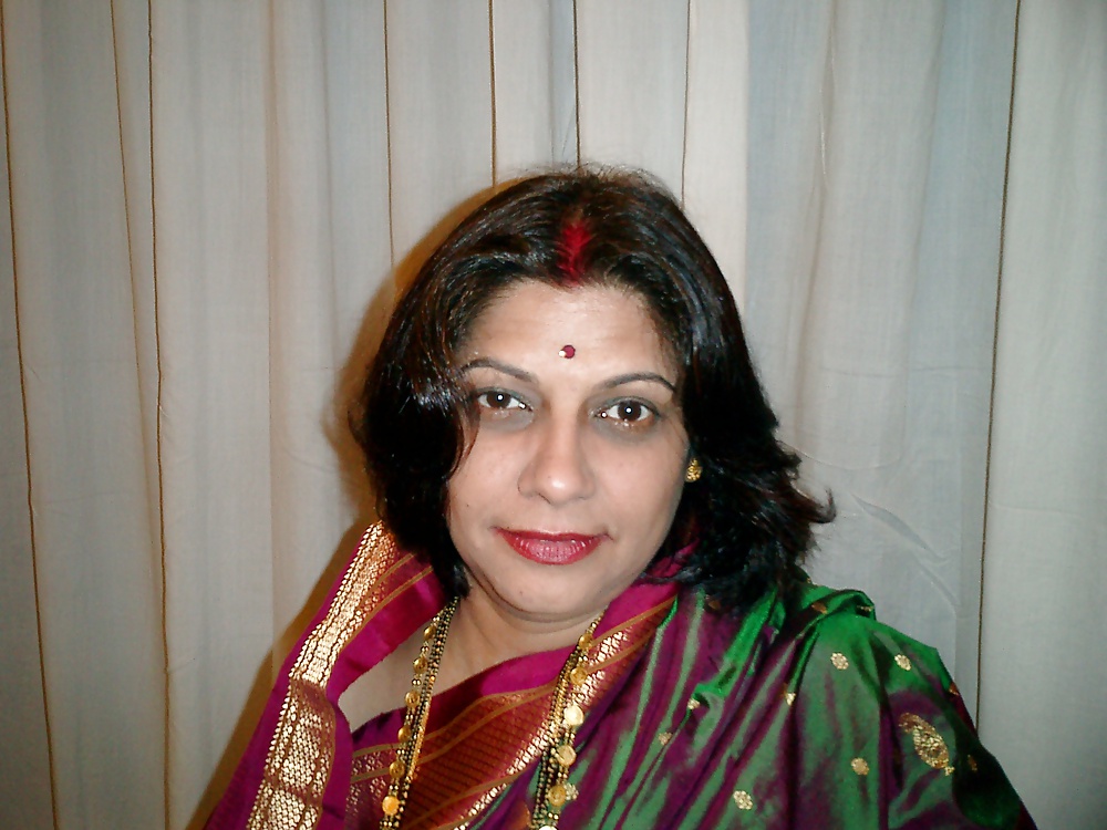 INDIAN WIFE SAROJA -INDIAN DESI PORN SET 9.9 #32258184