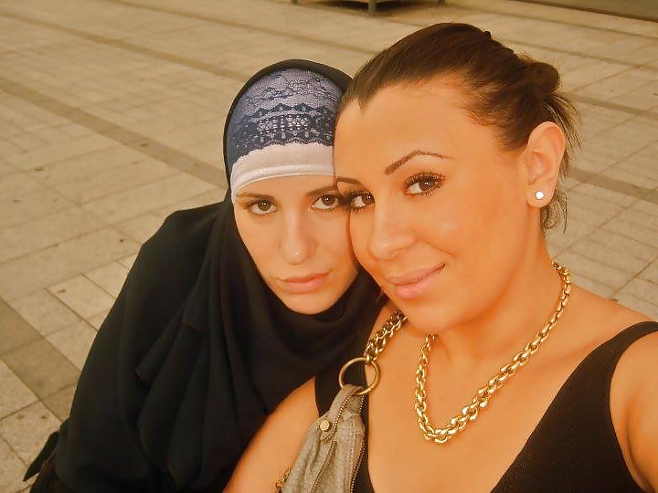 Amina la charmonte
 #40096237