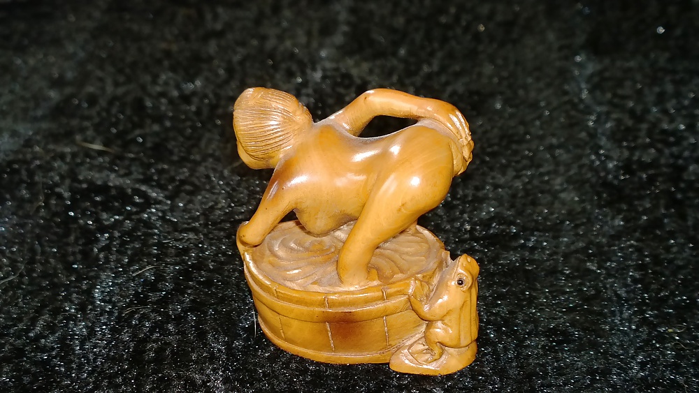 Tim 224 Shunga Netsuke #29033695