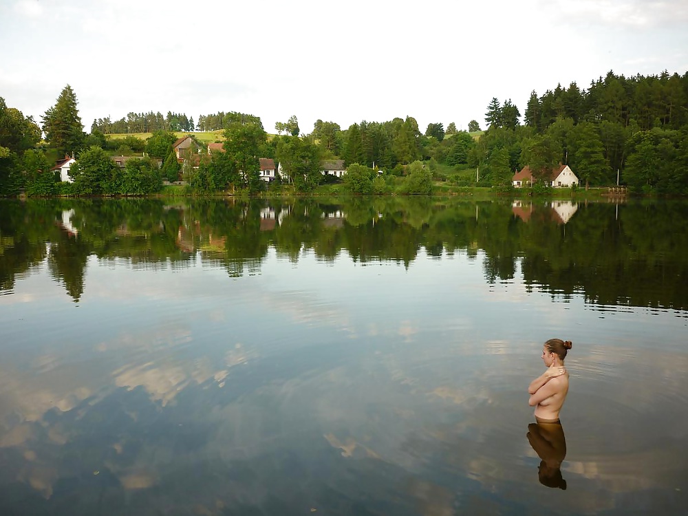 Skinny dipping
 #39543363