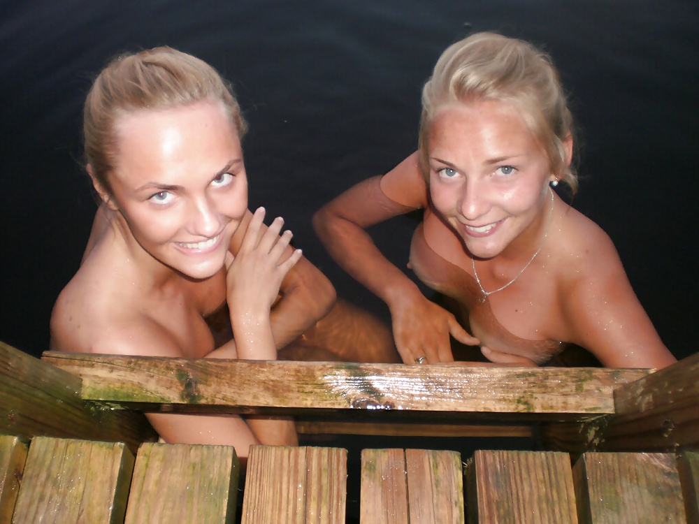 Skinny dipping
 #39543447