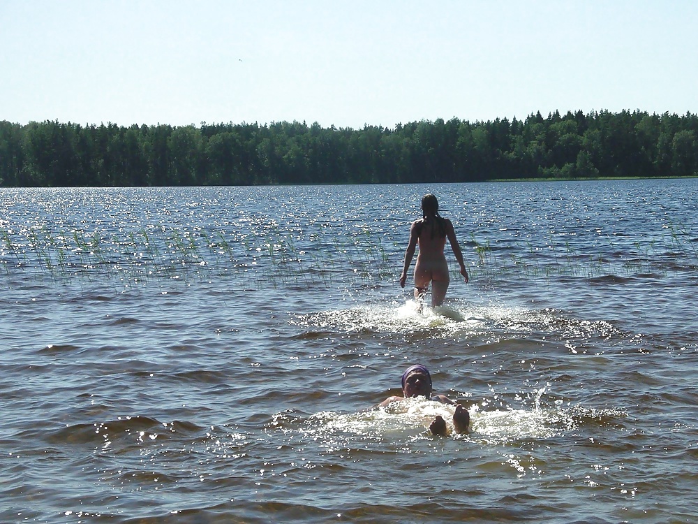 Skinny dipping
 #39543918