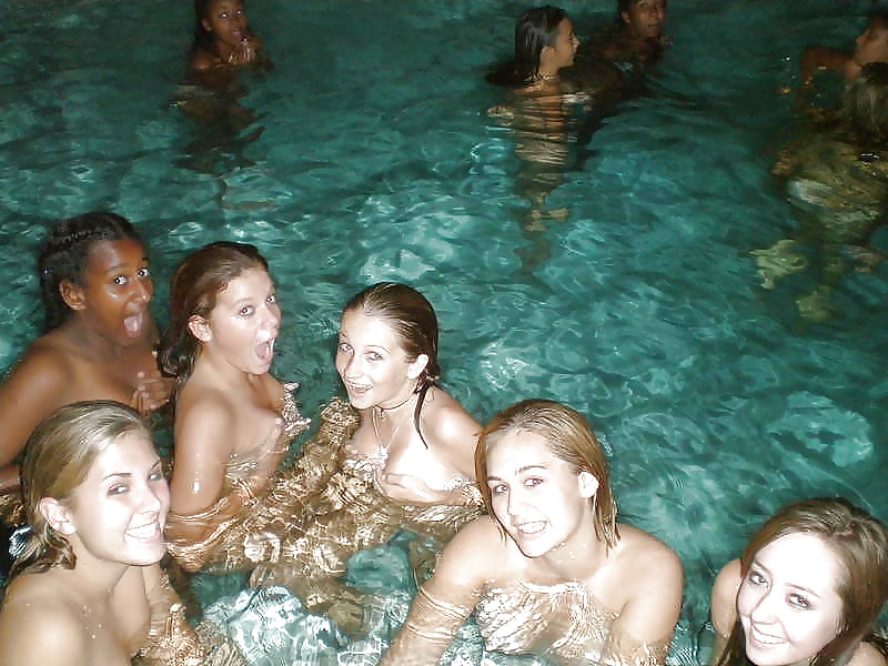 Skinny dipping
 #39544538