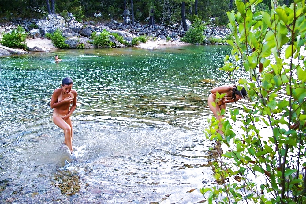 Skinny dipping
 #39544577