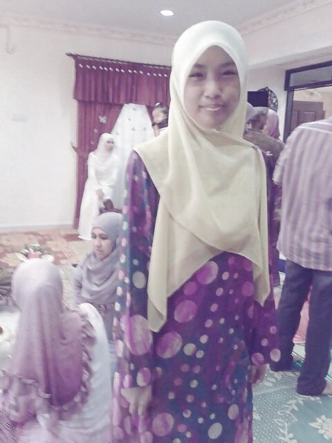 マレー語（tudung baru
 #40521941
