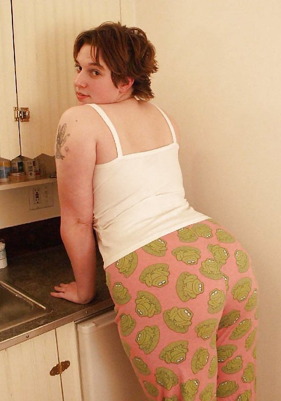Big Tits Fat Ass Chub Rowan In Pajamas! #23062546