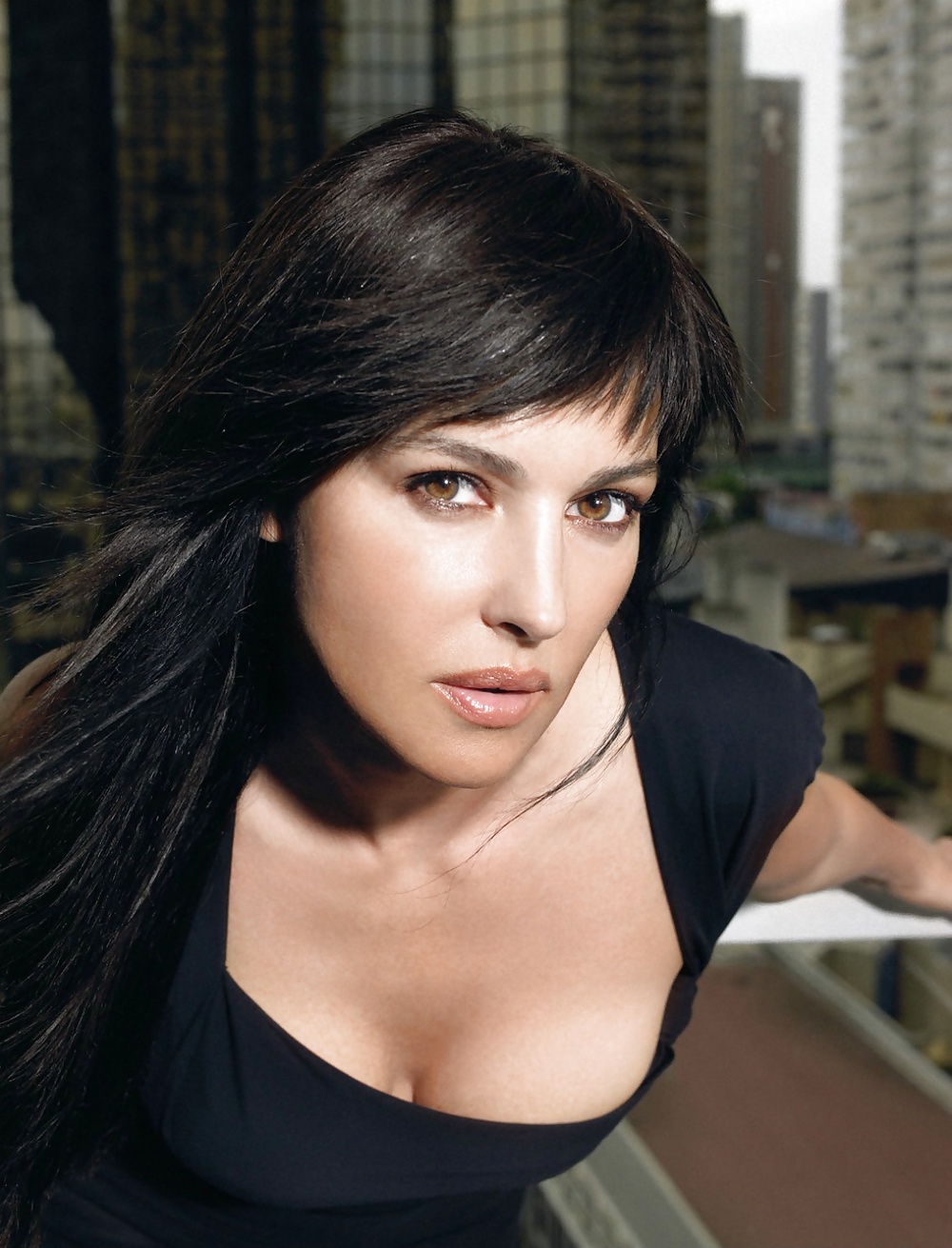 Monica Bellucci  #27659038