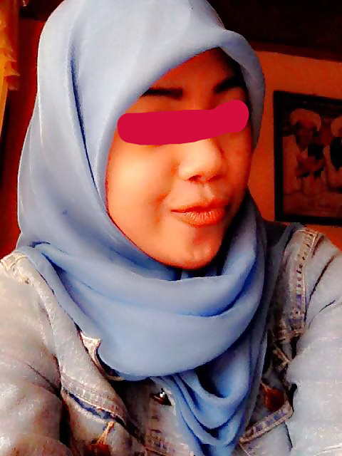 Jilbab wikwok
 #39709746