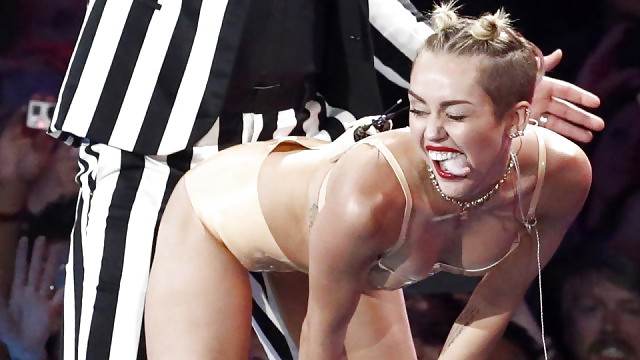 Sexy Naughty Miley Cyrus On Mtv Vmas August 2013 1318575