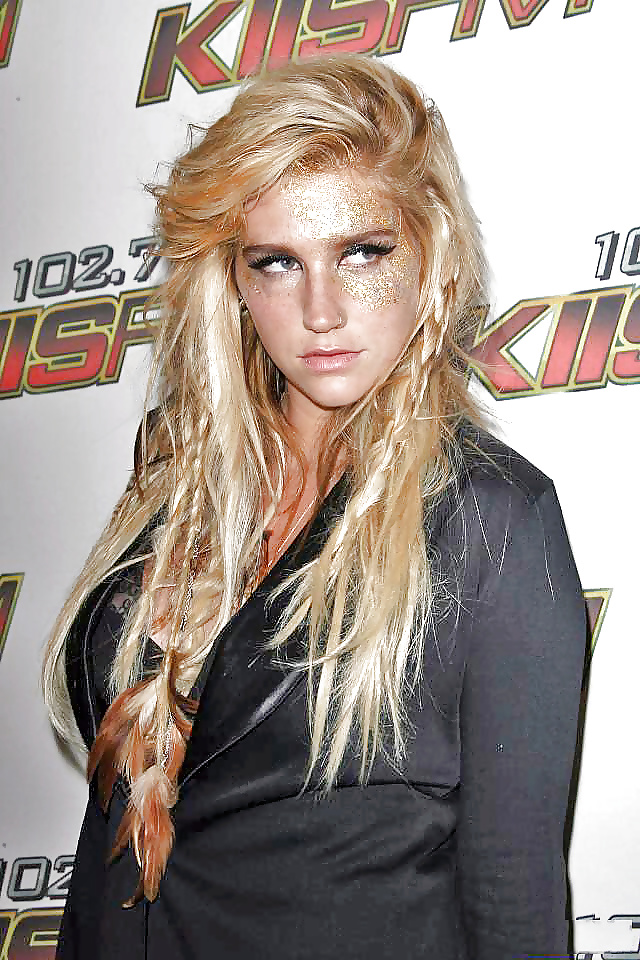 Kesha
 #33301488