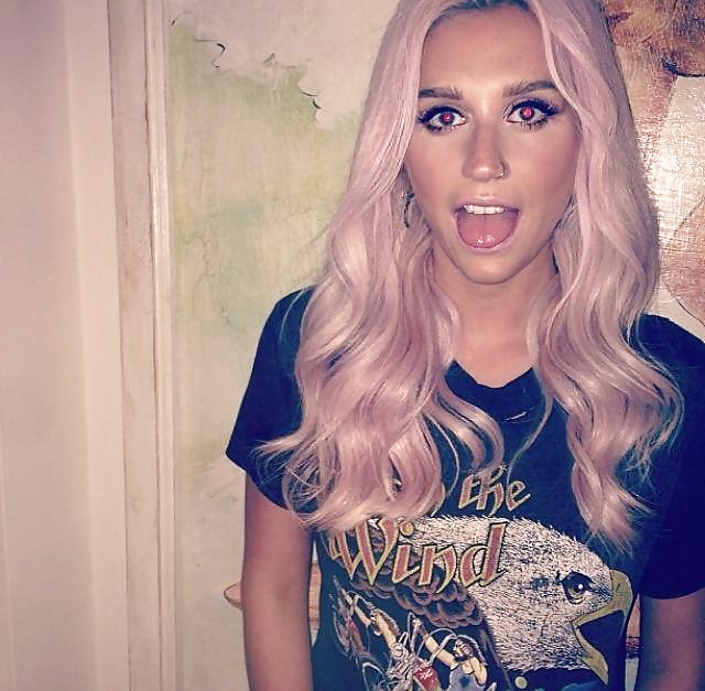 Kesha
 #33301509