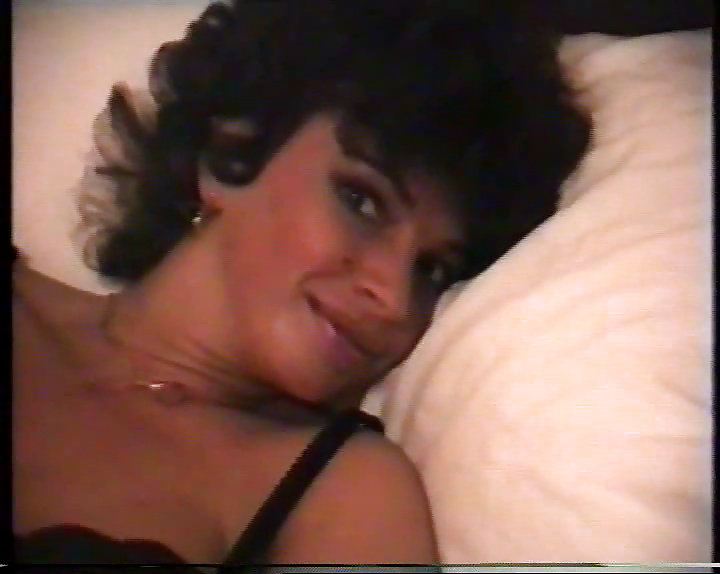 Vintage Frau Karla (nettes Gesicht Stills Aus Videoclips) #32324020
