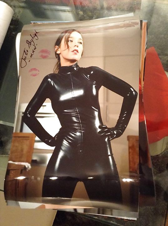 Julie Skyhigh In Latex-Catsuit Autographed Plakat #23263421