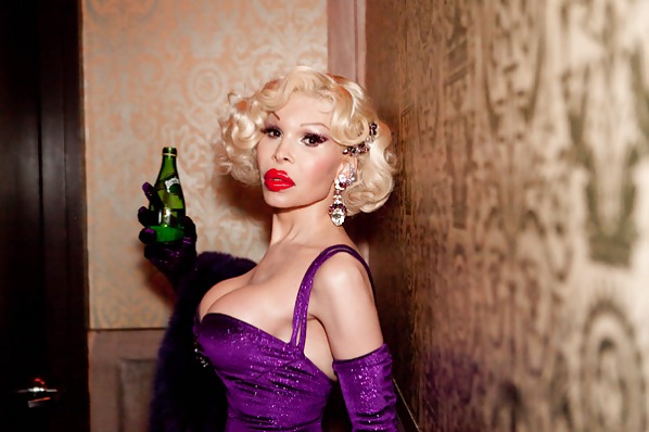 Amanda lepore #35137594