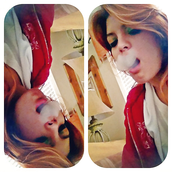 Smokin smokers!  #25100637