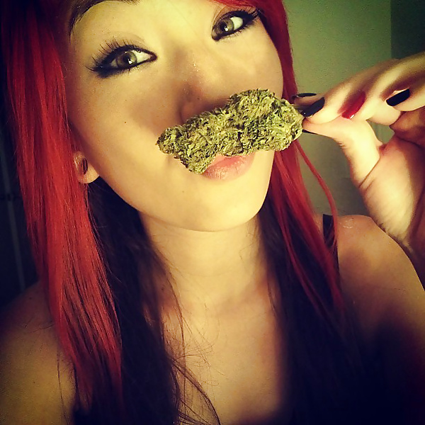 Smokin smokers!  #25100653