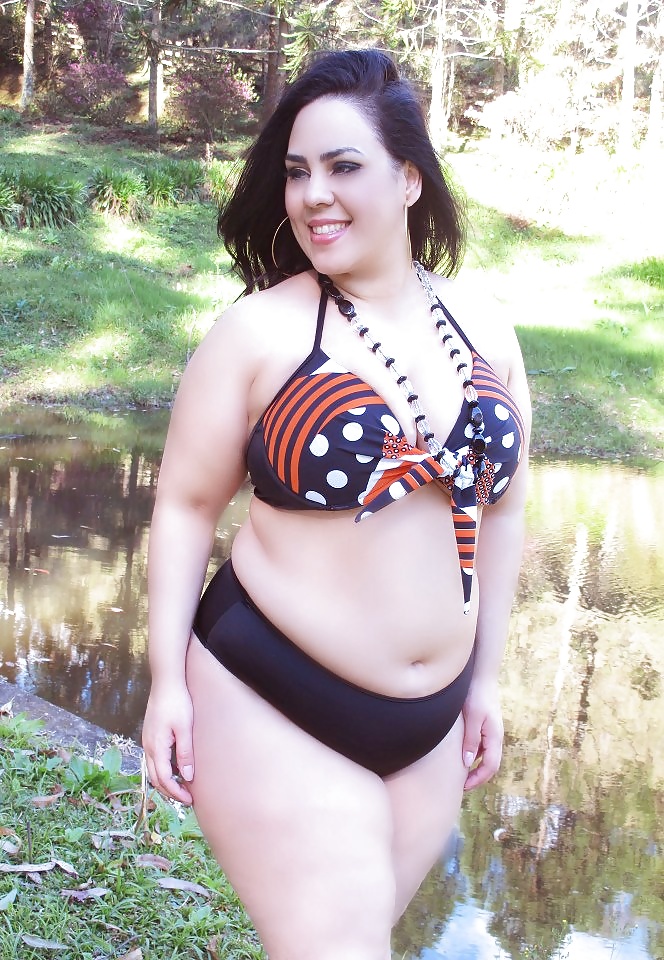 Plus Size Model Goddess: Julia Pires #27349002