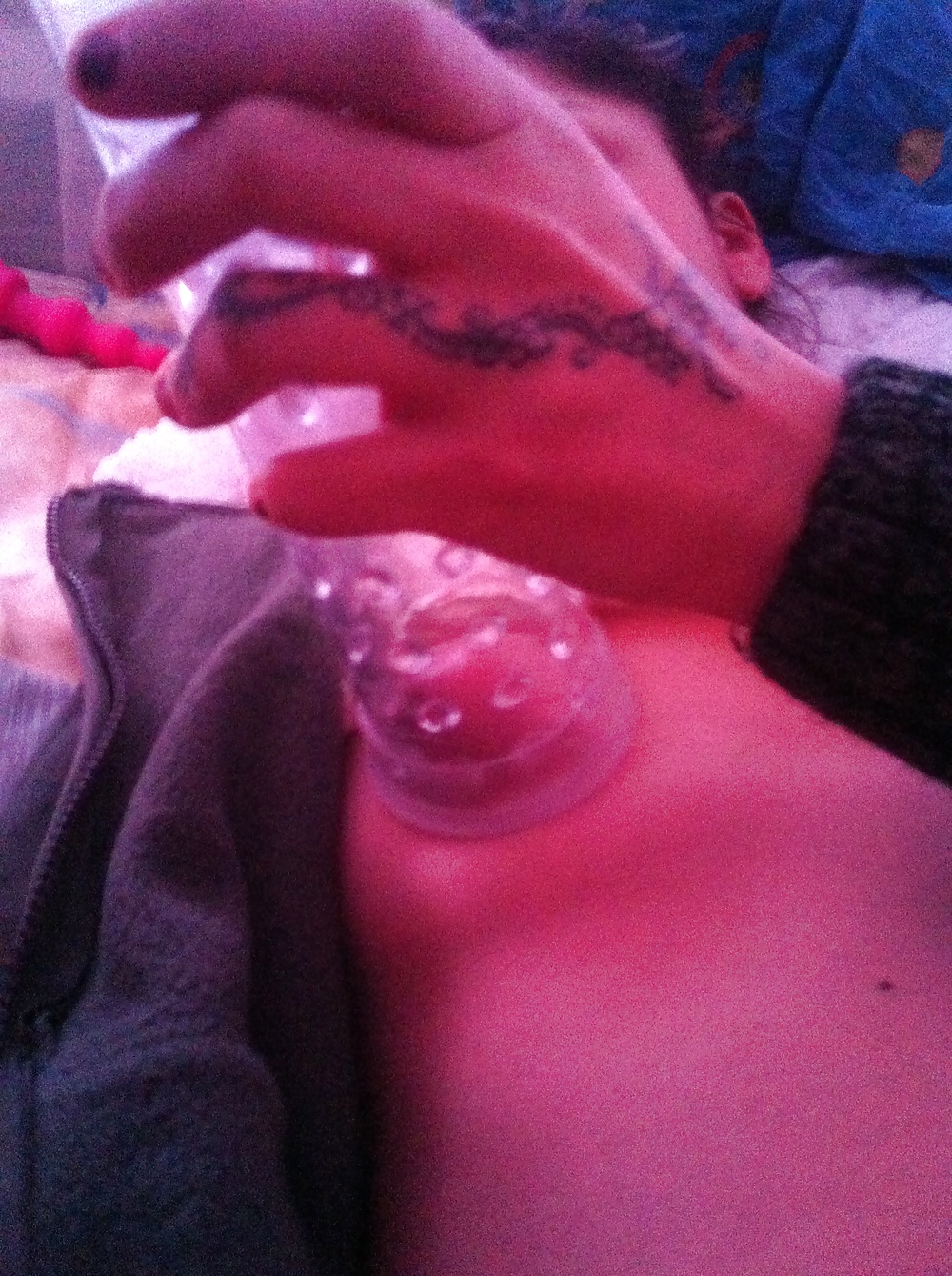 Spielen und ficken
 #31381994