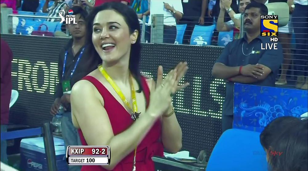 Sexy bhabhis
 #36802967